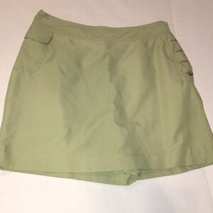 Izod Ladies Skort | Sage Green | Size 8